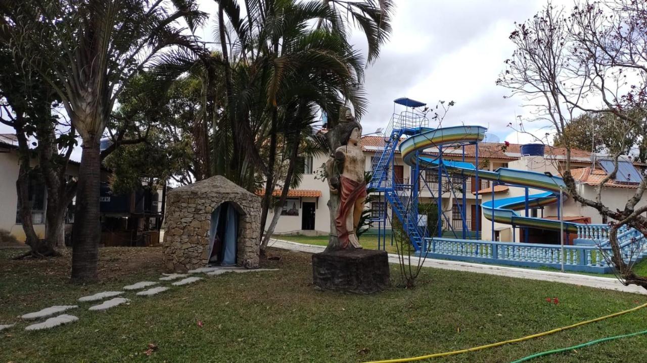 Pousada Clube Santa Cruz Santa Cruz de Minas Exterior photo